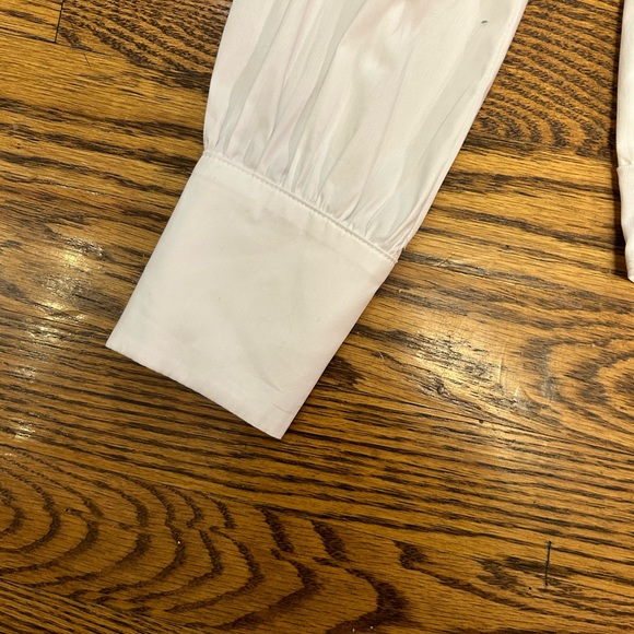 Women’s Guess White Bodysuit. - Picture 11 of 13